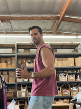 Load image into Gallery viewer, the box cut off; rust